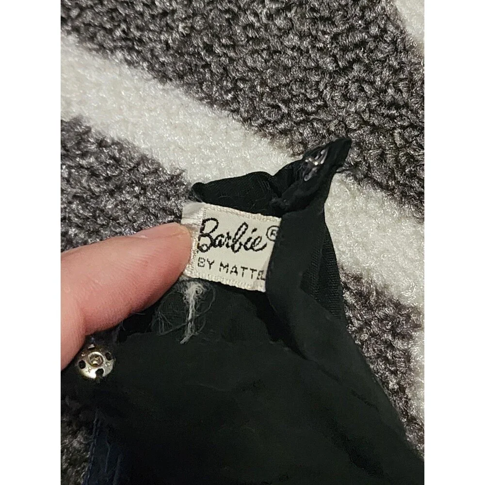 Vintage Barbie 1962 Black Gathered Skirt w Pocket Fashion Pak Mint 1960s
